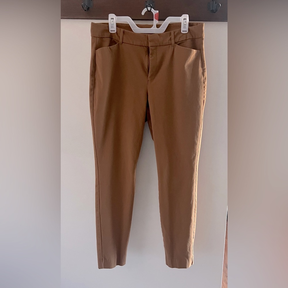 Old Navy High Rise Pixie Pants